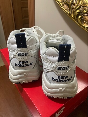 37,5 Beden beyaz Renk New balance 608