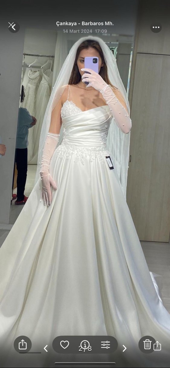 Askılı Modern Klasik vintage dantelli eldivenli Gelinlik - Görsel 2