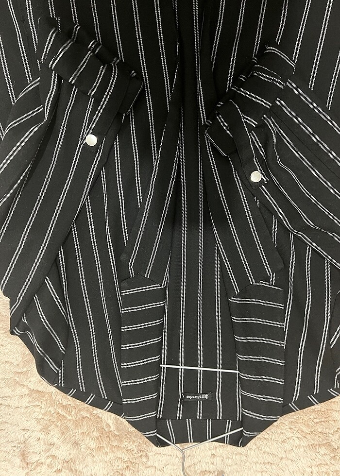 Çizgili siyah beyaz kruvaze yaka ofis şık zara mango hm tunik te - Görsel 5