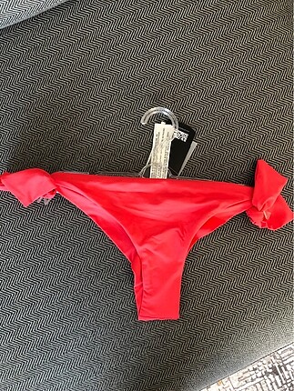 Brazilian bikini altı