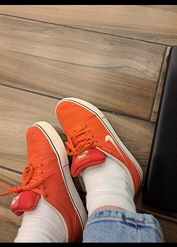 38,5 Beden kırmızı Renk nike sb ayakkabı
