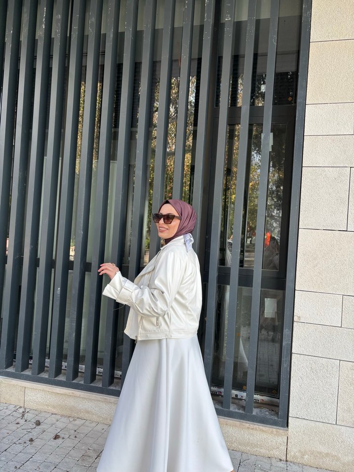 Şeffaf Beyaz Uzun Kadın Ceket - Görsel 2