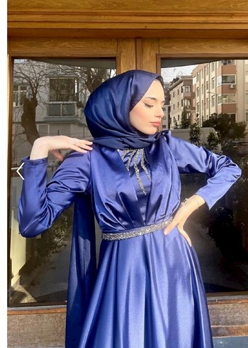 Lacivert taşlı abiye - Görsel 3