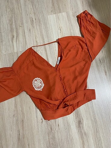 38 Beden turuncu Renk Oxxı bluz
