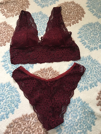 Penti Bralet set