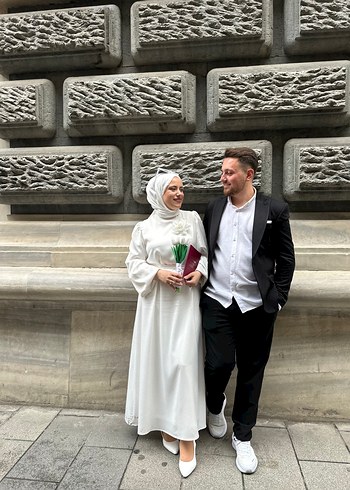 Şeffaf Detaylı Beyaz Uzun Kol Elbise