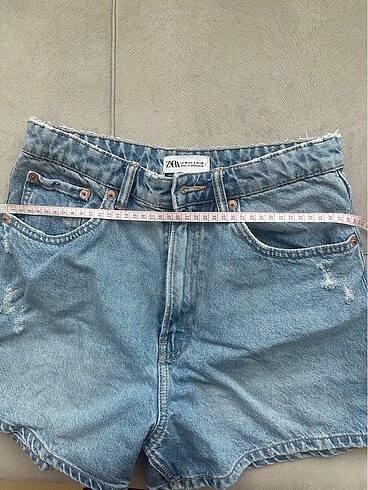 38 Beden mavi Renk Zara marka jean şort