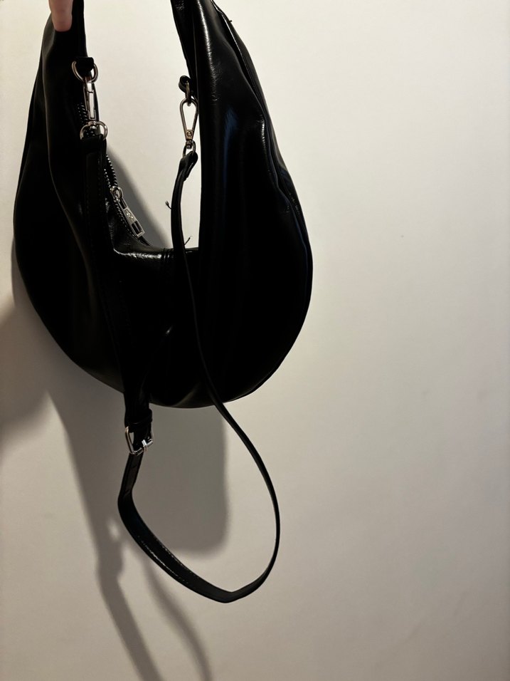 Siyah Deri Tokalı Kadın Çanta - Görsel 3