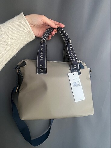  Beden haki Renk Tommy Hilfiger orijinal sıfır çanta