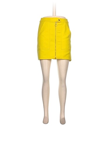 Bershka Mini Etek %70 İndirimli.