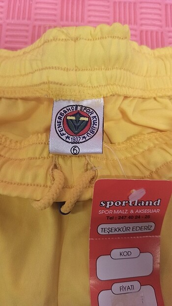 7 Yaş Beden sarı Renk Fenerbahçe Çocuk Alt Şort 6 beden 0 ürün
