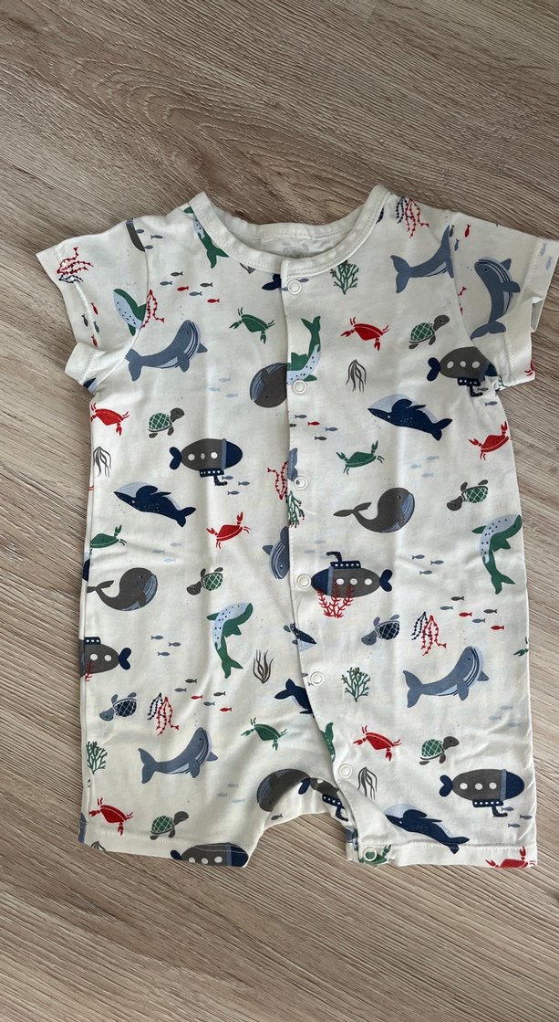 Bebek Erkek Kısa Kollu Balık Desenli sort tulum - Görsel 3