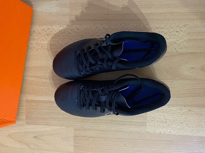 37 Beden Nike Jr legend çocuk krampon