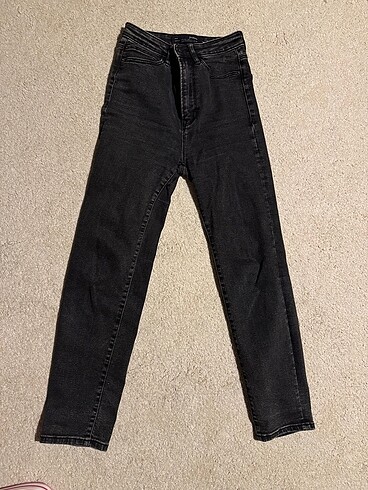 Stradivarius mom jean