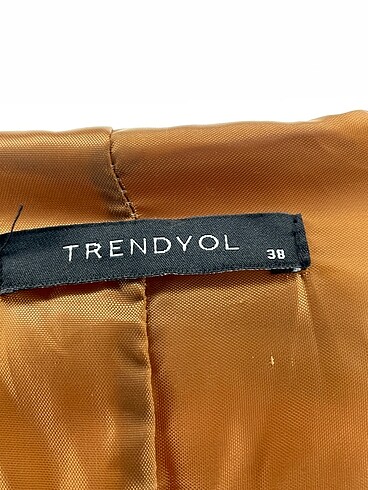 38 Beden çeşitli Renk Trendyol & Milla Yelek %70 İndirimli.