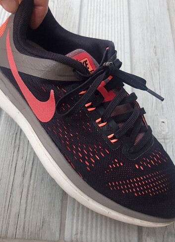 38 Beden Orjinal nike spor ayakkabi
