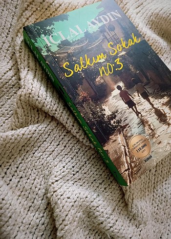 Beden Satkum Sokak No:3 - İclal Aydın