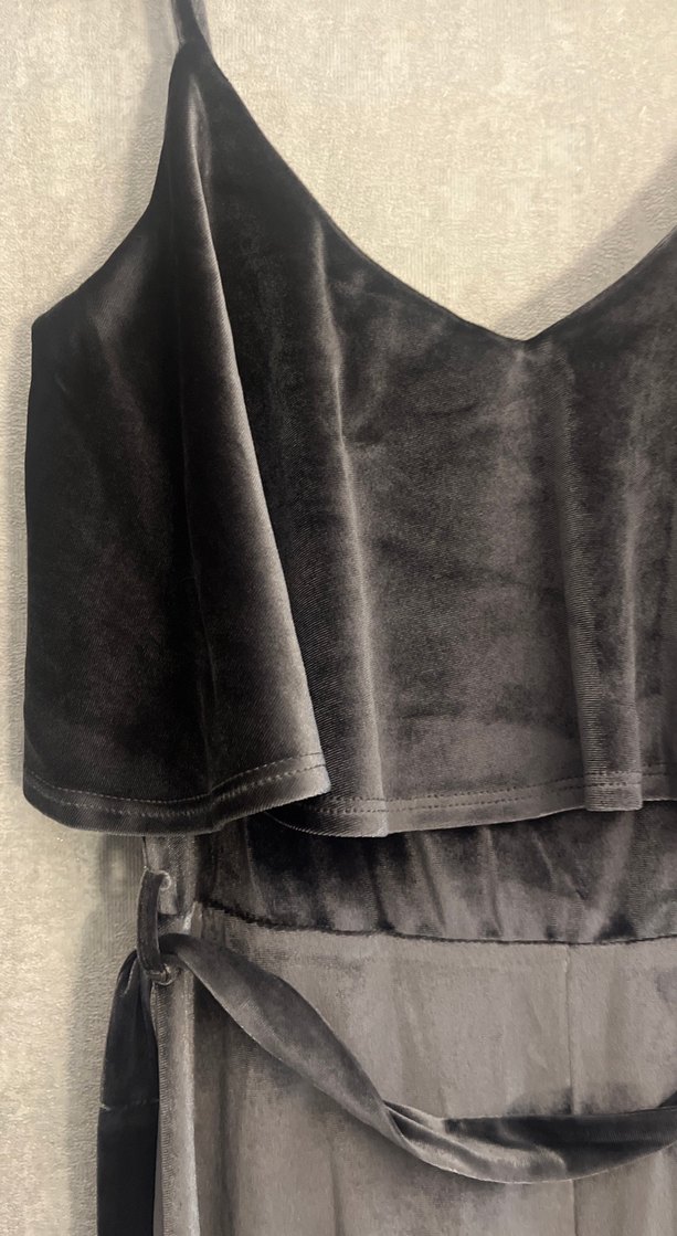 Adl Gri kadife Kuşaklı Uzun Askılı Elbise - Görsel 2