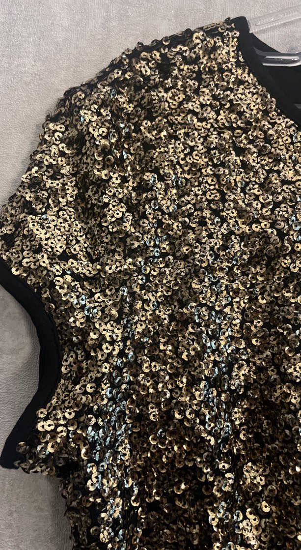 Mango Altın Renkli Kısa Kollu Payetli Midi Elbise - Görsel 3