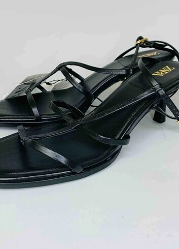 Zara Zara deri siyah topuklu sandalet