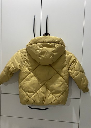 Zara Erkek Çocuk 3-4 yaş Sarı Kapüşonlu Şişme Mont - Görsel 4