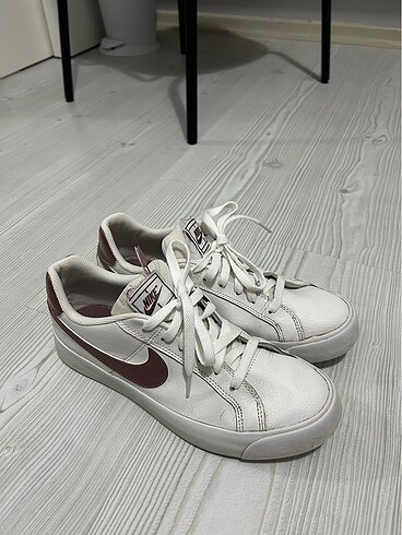 Nike spor ayakkabı