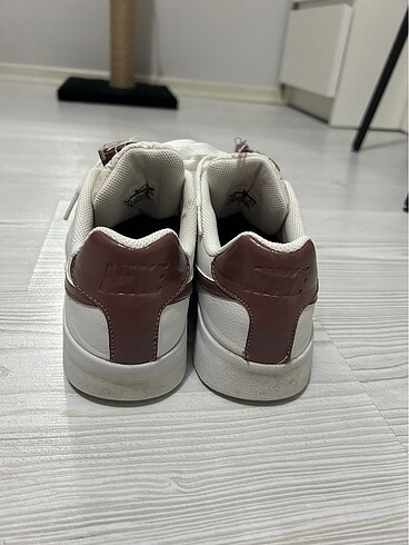 39 Beden beyaz Renk Nike spor ayakkabı