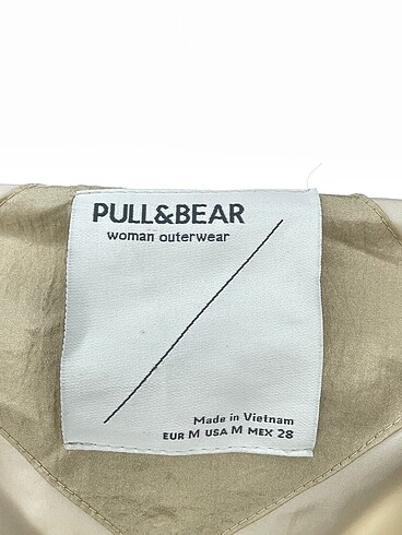 m Beden çeşitli Renk Pull and Bear Yağmurluk %70 İndirimli.