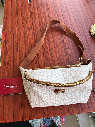 universal Beden ten rengi Renk #pierrecardin omuz bel çantası