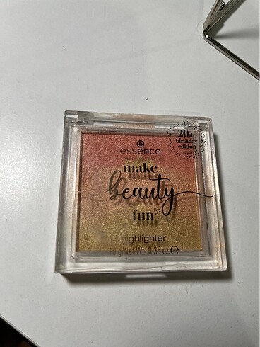 Essence Essence limited edition allık aydınlatıcı