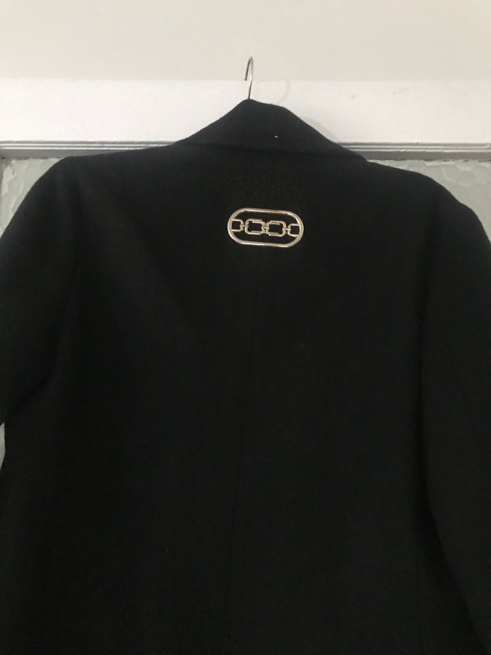 Kürk Yaka Siyah Kaban - Görsel 3