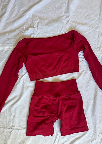 dossha it girl bordo crop