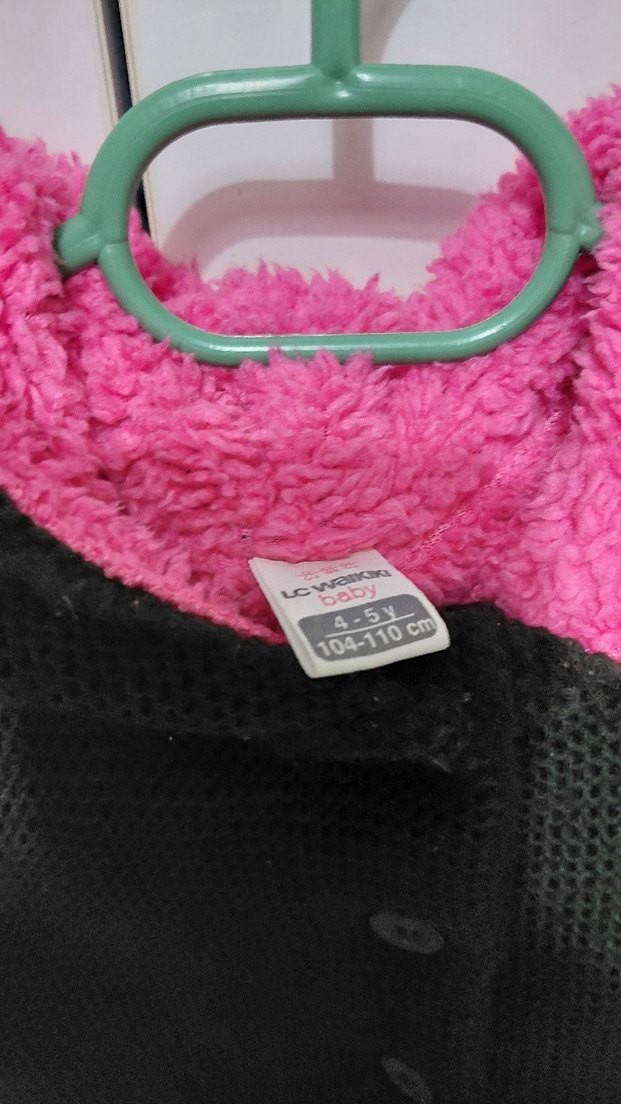 Kız Çocuk Kapüşonlu Triko Siyah Yelek - Görsel 3