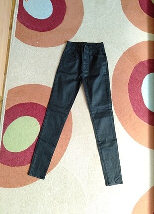Bershka Mumlu jean