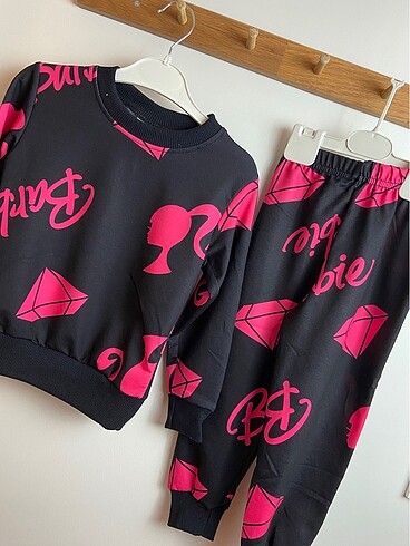 Zara Barbie Zara Takım