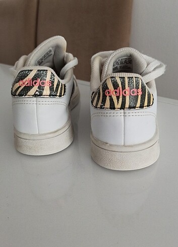 31 no. ADİDAS Çocuk Ayakkabı  - Görsel 6