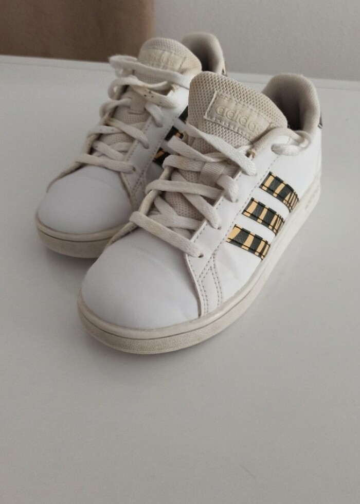 31 no. ADİDAS Çocuk Ayakkabı  - Görsel 3