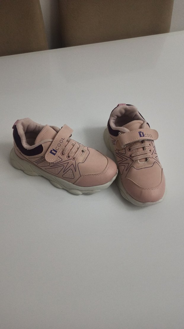 Kız Çocuk Pembe Velcro Spor Ayakkabı - Görsel 2