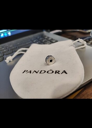 Pandora Şeffaf pave klips charm 