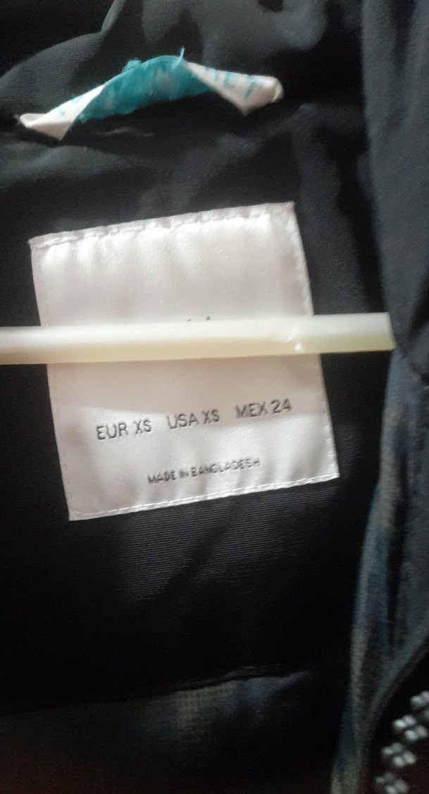 Siyah Tokalı Kadın Kışlık Mont - Görsel 3