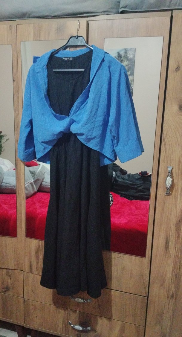 Straplez Mavi Uzun Kollu elbıse - Görsel 2