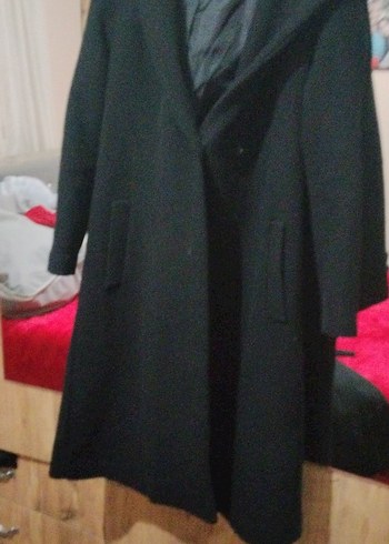 Kadın Siyah Uzun Düğmeli Klasik Kaban - Görsel 3