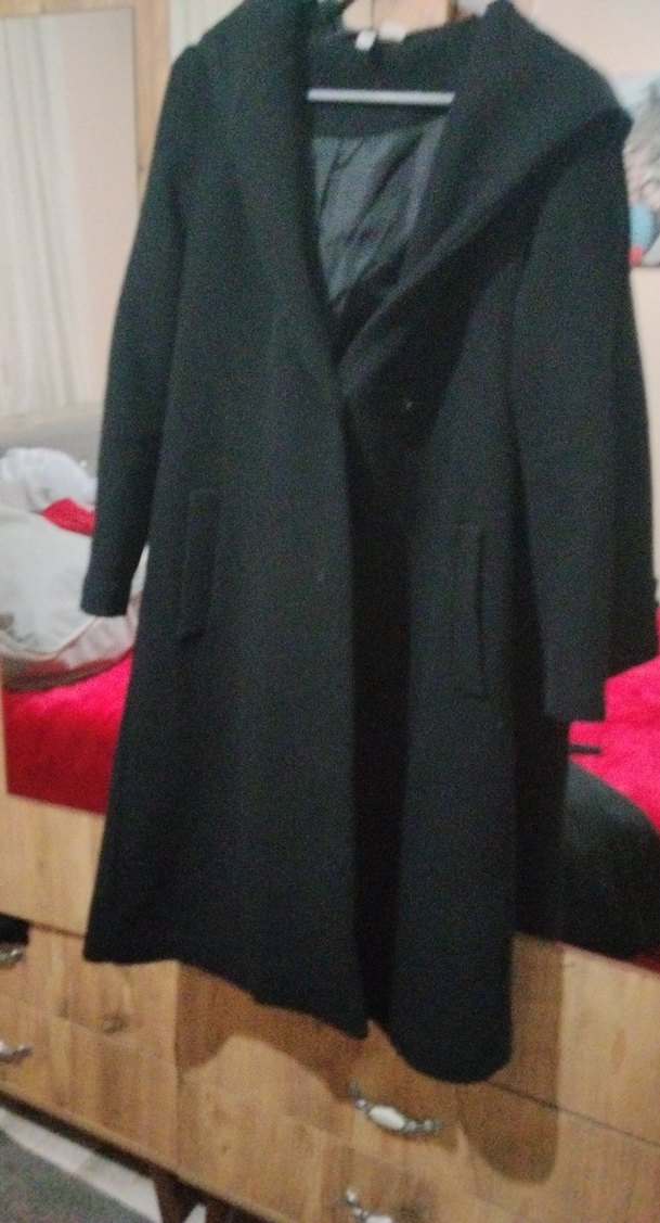 Kadın Siyah Uzun Düğmeli Klasik Kaban - Görsel 3