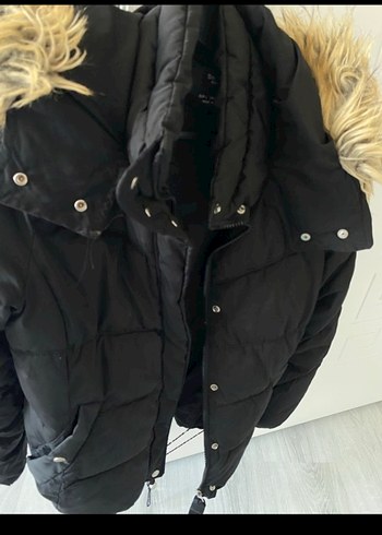 Kürk Detaylı Siyah Kadın Kışlık Mont - Görsel 5