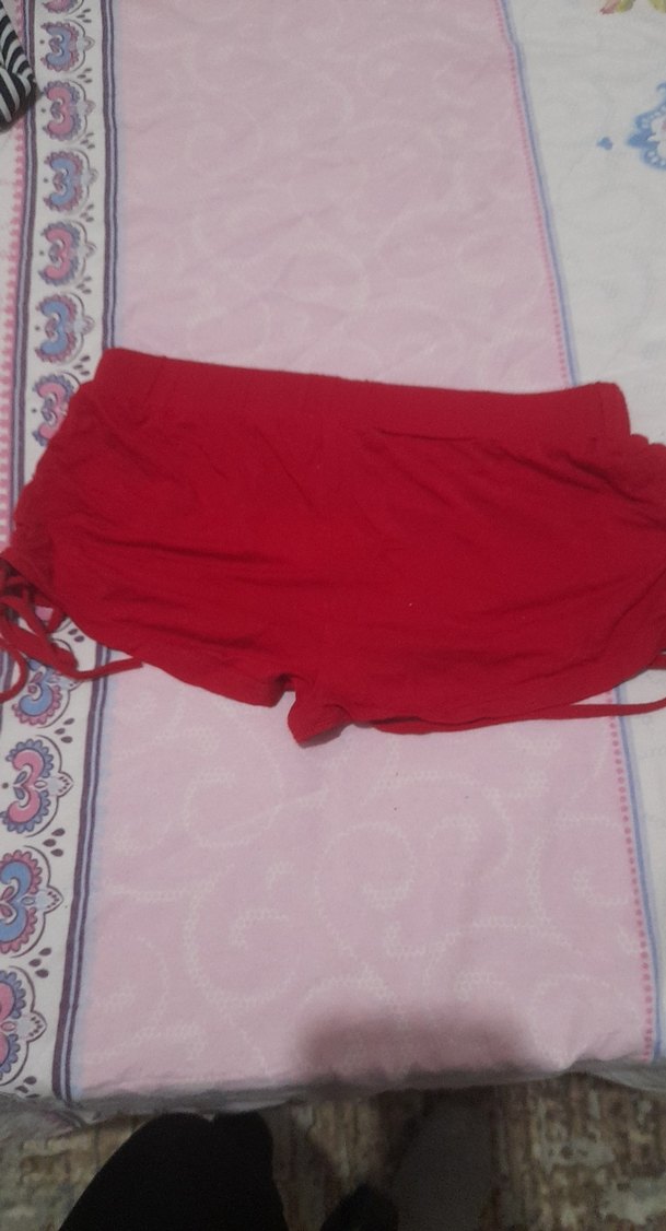 Kırmızı Mini Elastik Hamile Şortu - Görsel 3