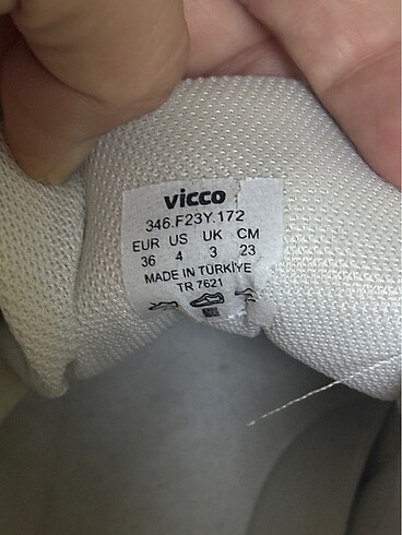 36 Beden Vicco 36 numara beyaz kız çocuk spor ayakkabı