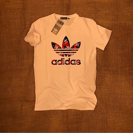 Adidas t-shirt
