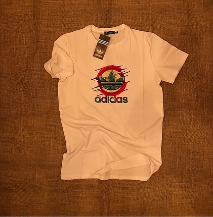 Adidas Adidas - Nike t-shirt