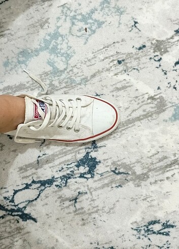 39 Beden beyaz Renk Beyaz converse