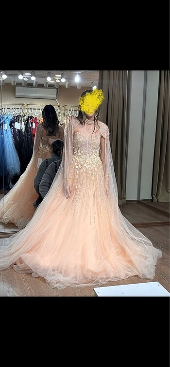 Nişan elbisesi kıyafeti pelerinli - Görsel 3